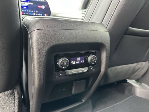 New 2026 Chevrolet Traverse High Country image 22
