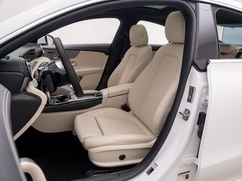 New 2026 Mercedes-Benz CLA 250 4MATIC image 17