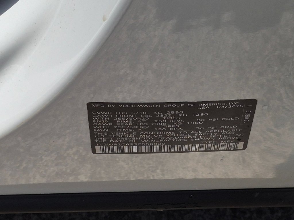 Used 2025 Volkswagen Atlas SE FWD image 35