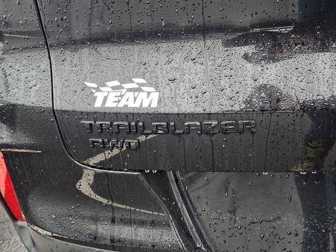 Used 2021 Chevrolet TrailBlazer RS image 33