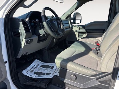 Used 2021 Ford F350 XL w/ Power Equipment Group image 9