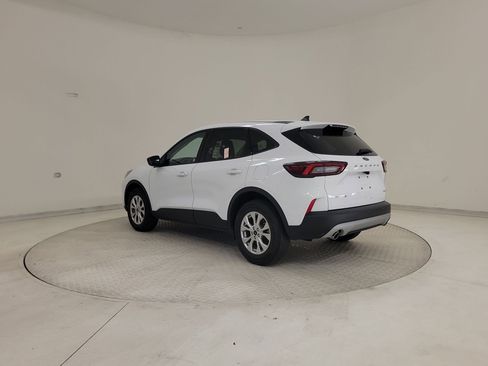 Used 2025 Ford Escape Active AWD/4WD image 3