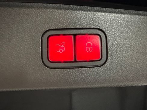 Used 2015 Mercedes-Benz E 63 AMG S-Model image 36