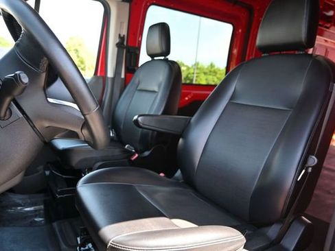 Used 2024 Ford E-Transit 148 High Roof Extended RWD image 23