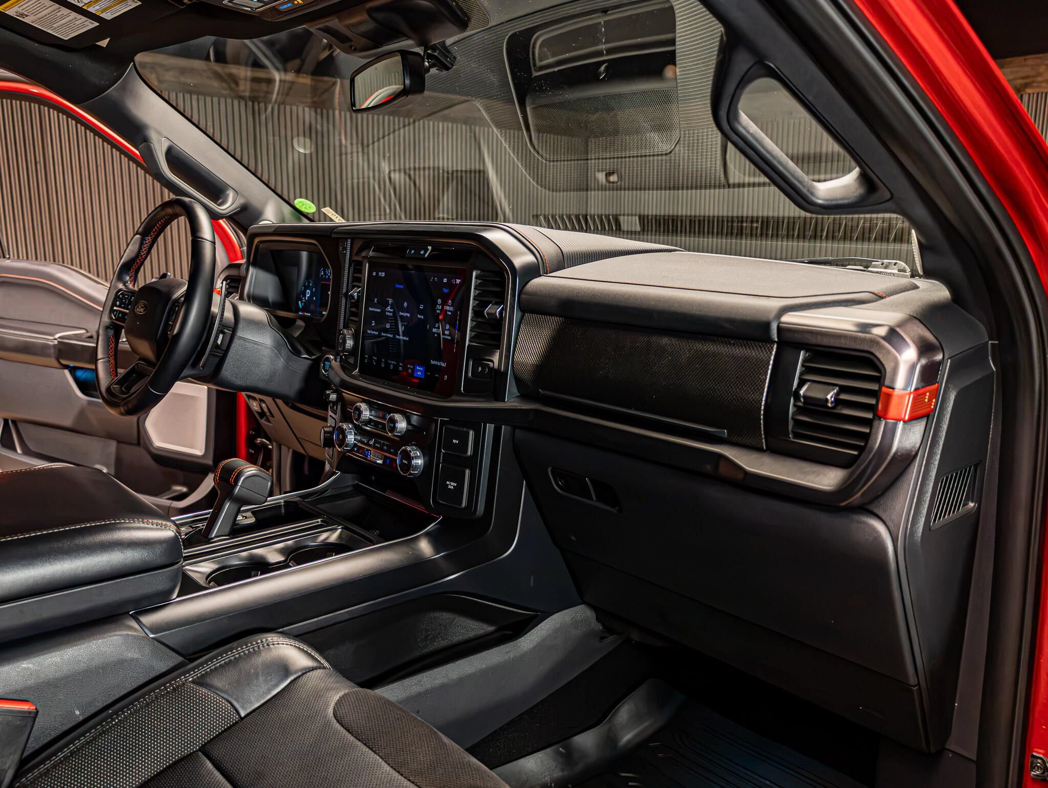 Used 2025 Ford F150 Raptor AWD/4WD image 16