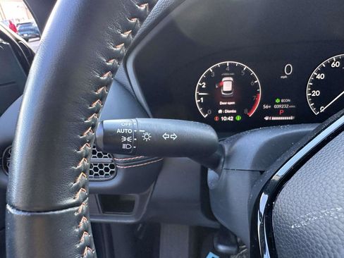 Used 2023 Honda HR-V Sport image 29