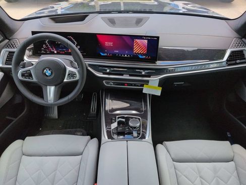 New 2027 BMW X7 xDrive40i w/ M Sport Package AWD/4WD image 15