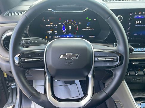 Used 2024 Chevrolet Colorado ZR2 image 11