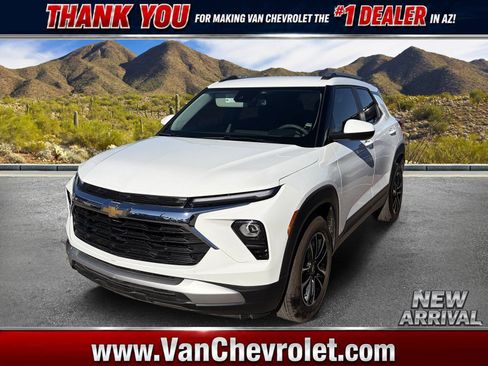 Used 2026 Chevrolet TrailBlazer LT w/ Convenience Package FWD image 1