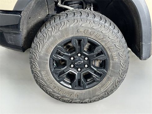 Used 2022 Chevrolet Silverado 1500 ZR2 image 10