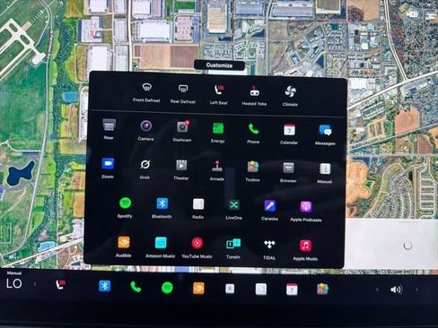 Used 2021 Tesla Model S Plaid image 40