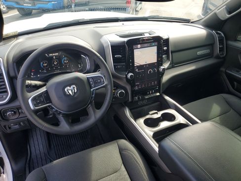 Used 2025 RAM 1500 Big Horn AWD/4WD image 10