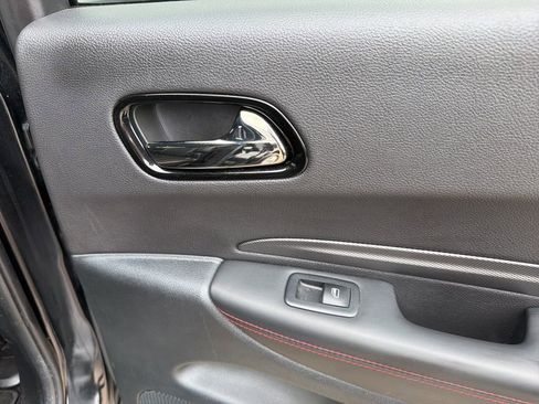 Used 2024 Dodge Durango GT image 30