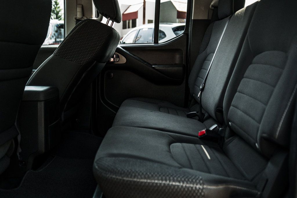 Used 2019 Nissan Frontier PRO-4X AWD/4WD image 33