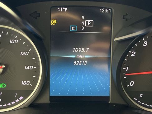 Used 2020 Mercedes-Benz GLC 300 4MATIC image 17