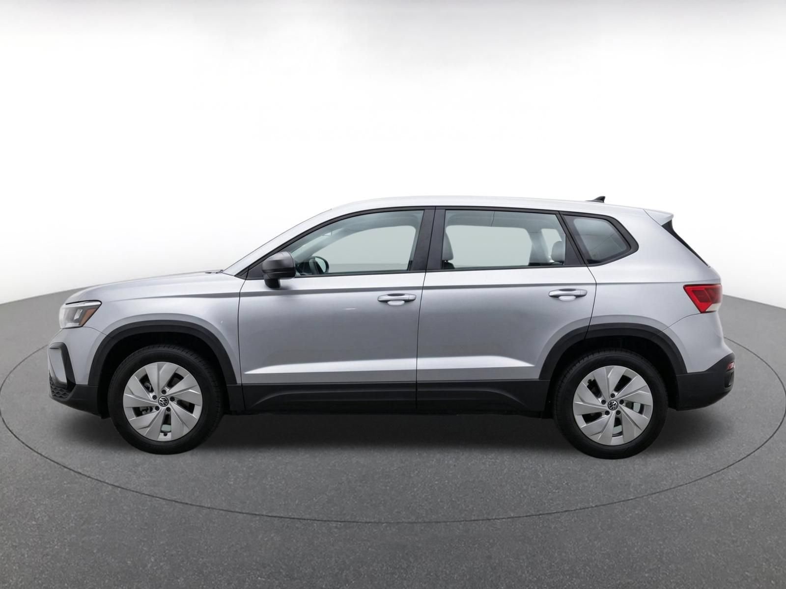 Used 2026 Volkswagen Taos S FWD image 4