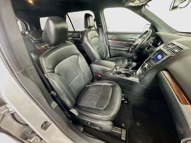 Used 2019 Ford Explorer Limited w/ Class III Trailer Tow Package AWD/4WD image 8