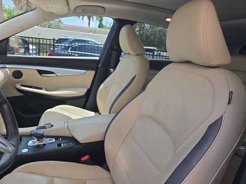 Used 2019 INFINITI QX50 Essential w/ Proactive Package FWD image 16