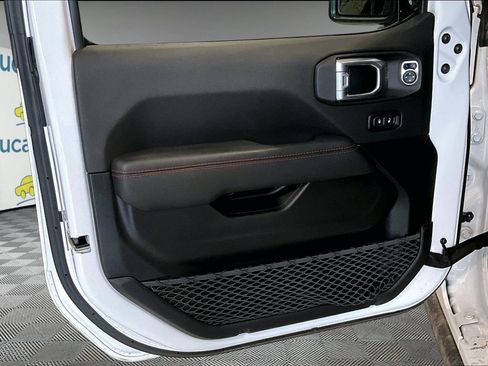 Used 2021 Jeep Wrangler Unlimited Rubicon image 10