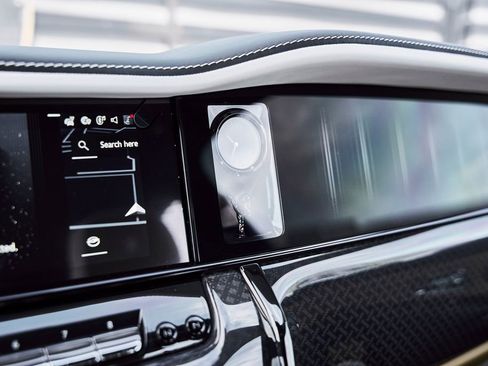 Used 2026 Rolls-Royce Cullinan Black Badge image 90