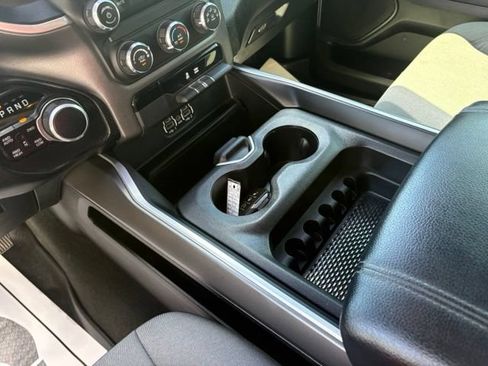 Used 2021 RAM 1500 Big Horn AWD/4WD image 23