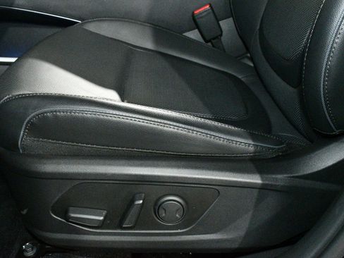 Used 2024 Hyundai Tucson Limited image 13