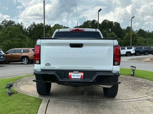 Used 2026 Chevrolet Colorado Trail Boss AWD/4WD image 6