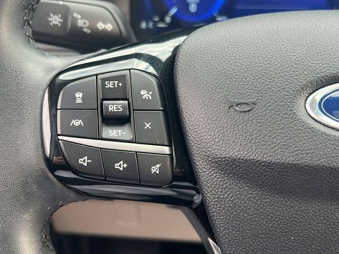 Used 2022 Ford Escape Titanium w/ Class II Trailer Tow Package image 18