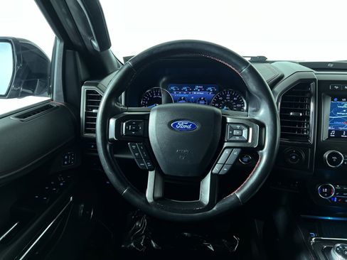 Used 2019 Ford Expedition Limited w/ Equipment Group 303A AWD/4WD image 16
