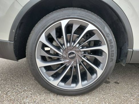 Used 2022 Lincoln Aviator Reserve w/ Equipment Group 201A AWD/4WD image 5