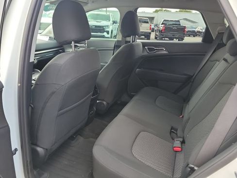 Used 2026 Kia Sportage LX FWD image 18