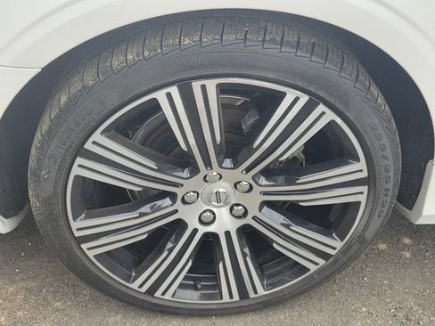 Used 2023 Volvo S90 B6 Ultimate w/ Protection Package AWD/4WD image 9