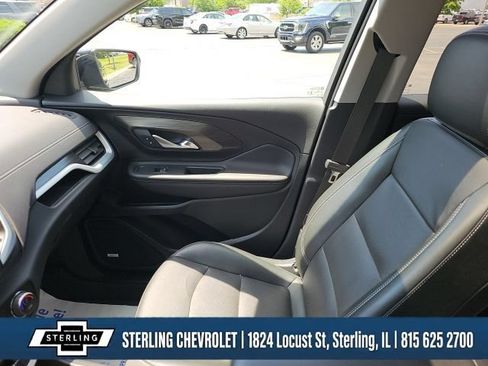 Used 2022 GMC Terrain SLT w/ Infotainment Package II AWD/4WD image 21