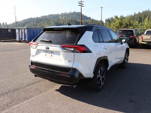 Used 2022 Toyota RAV4 XSE w/ Weather Package AWD/4WD image 5