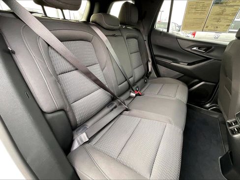 Used 2025 Chevrolet Equinox LT image 24