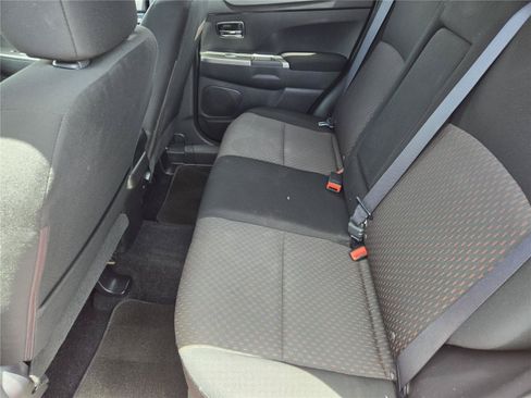 Used 2018 Mitsubishi Outlander Sport ES FWD image 27