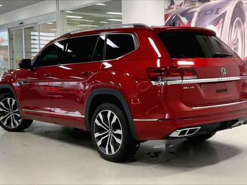 Used 2023 Volkswagen Atlas SEL Premium image 4