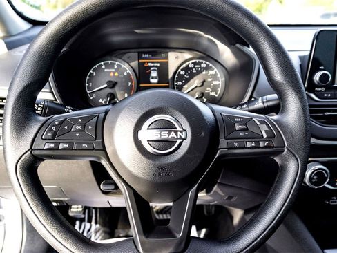 Used 2024 Nissan Altima 2.5 S image 17