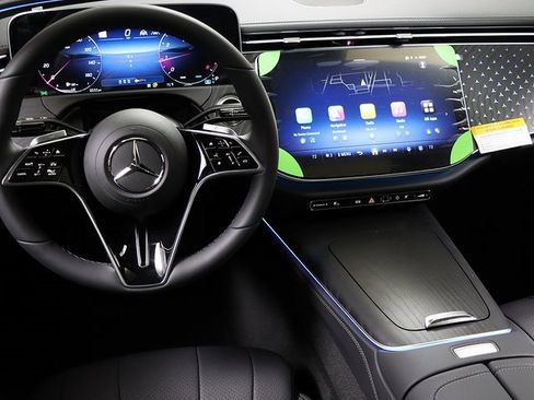 New 2026 Mercedes-Benz E 350 4MATIC Sedan image 15
