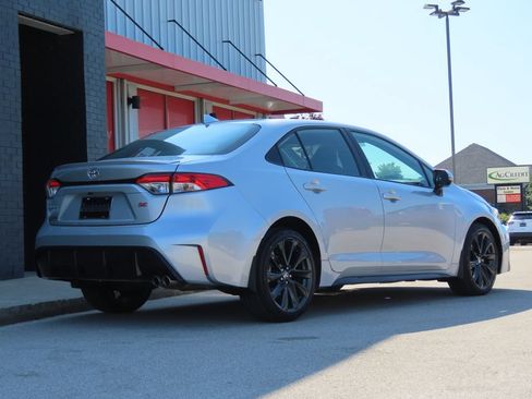 Used 2024 Toyota Corolla SE FWD image 4