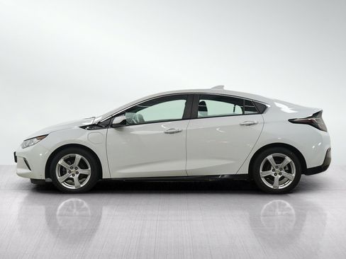 Used 2017 Chevrolet Volt LT w/ Comfort Package FWD image 2