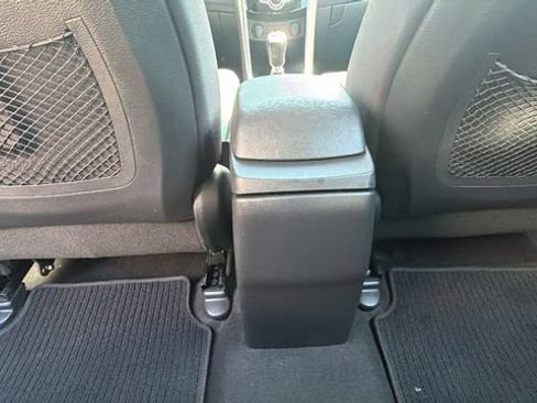 Used 2016 Hyundai Elantra GT FWD image 28