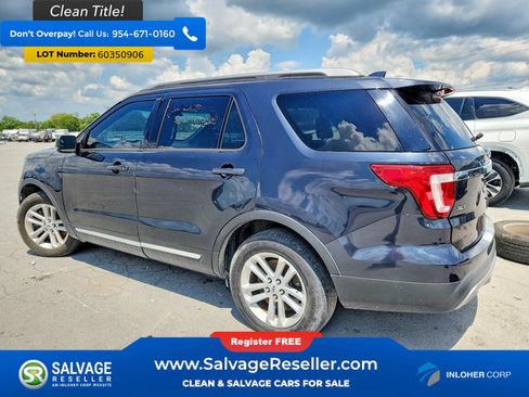 Used 2017 Ford Explorer XLT w/ Equipment Group 202A FWD image 3