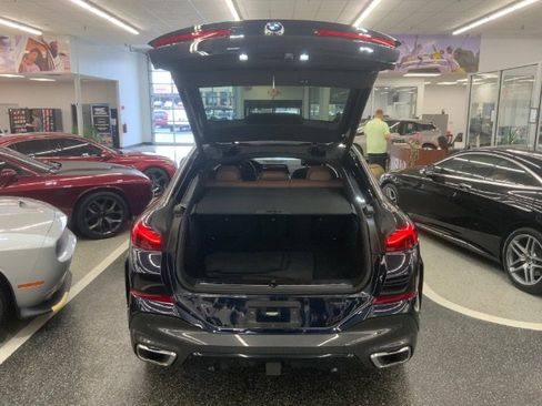 Used 2022 BMW X6 xDrive40i w/ M Sport Package image 36