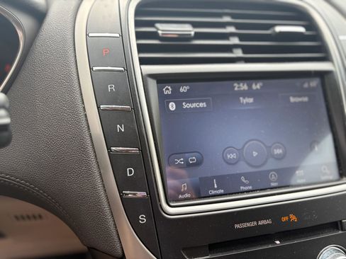 Used 2020 Lincoln Nautilus Reserve w/ Equipment Group 201A AWD/4WD image 37