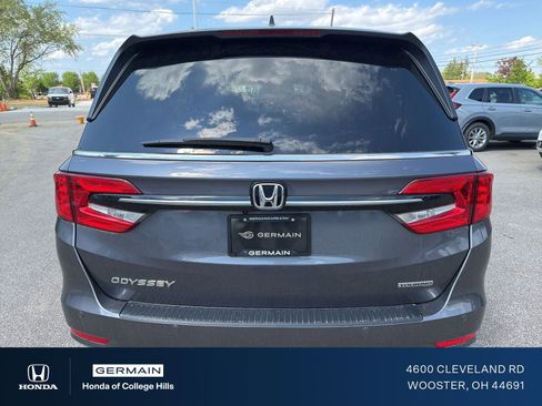 Used 2023 Honda Odyssey Touring image 7