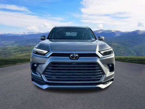 Certified 2025 Toyota Grand Highlander AWD Hybrid image 8