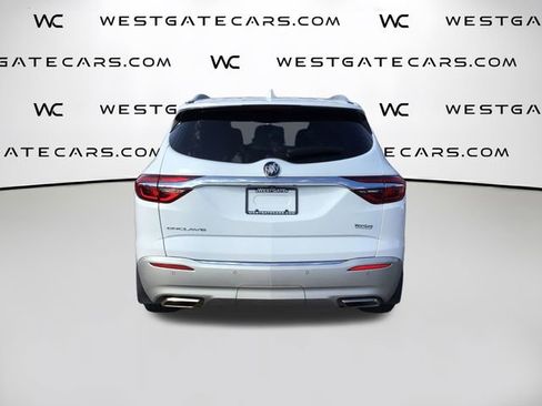 Used 2020 Buick Enclave Essence image 8
