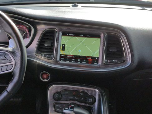 Used 2019 Dodge Challenger SRT Hellcat Redeye image 30