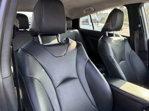 Used 2022 Toyota Prius AWD image 17